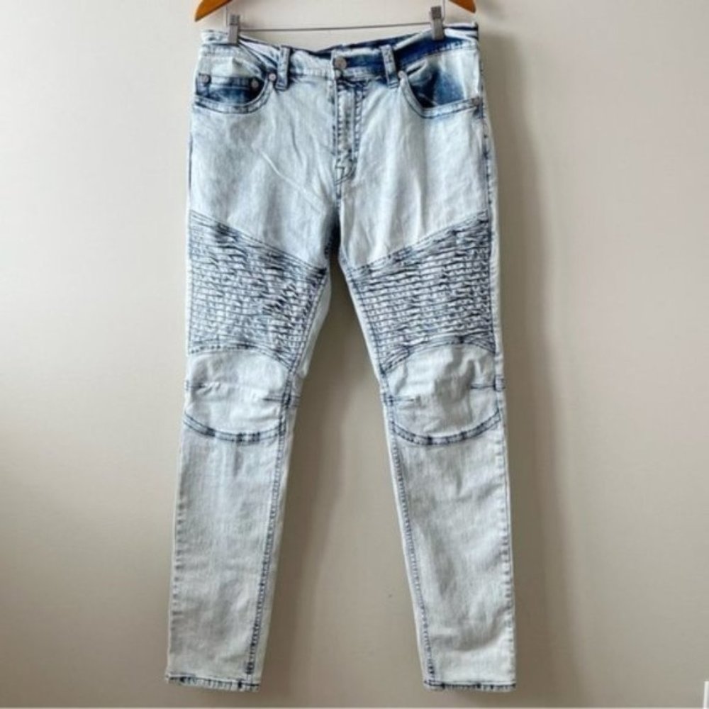 🎥 Guilty Party True Religion Rocco Mens Relaxed Skinny Bleach Acid Wash Jeans